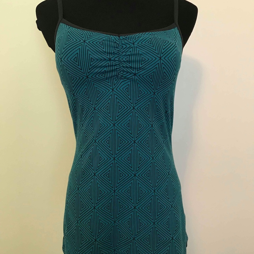 Lucy sport top in gorgeous dark green - Small